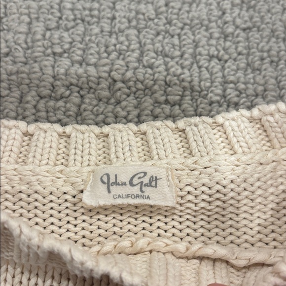 Brandy Melville Cream Hoodie with American Flag - Picture 3 of 3